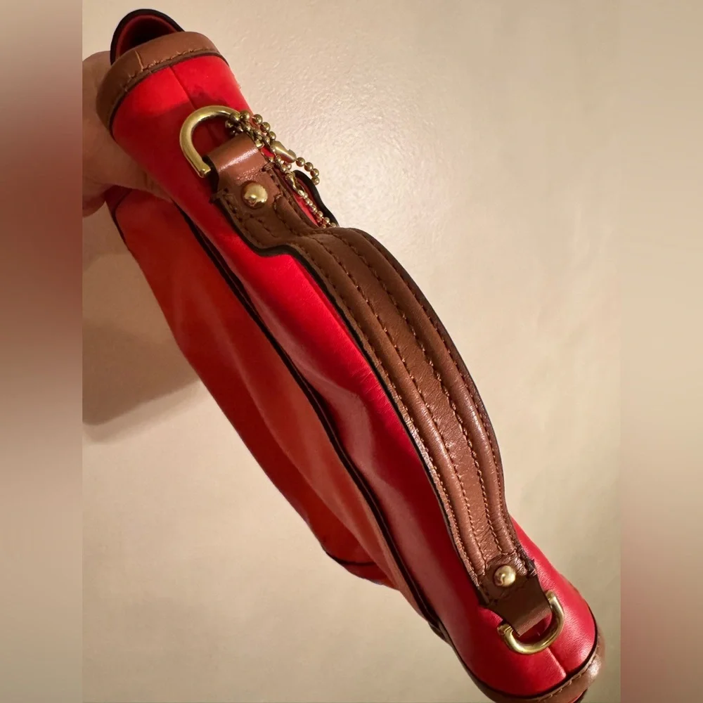 Coach Poppy Dylan Satchel Purse Y2K Handbag Shoulder Crossbody Leather 22427 EUC - Picture 4 of 12